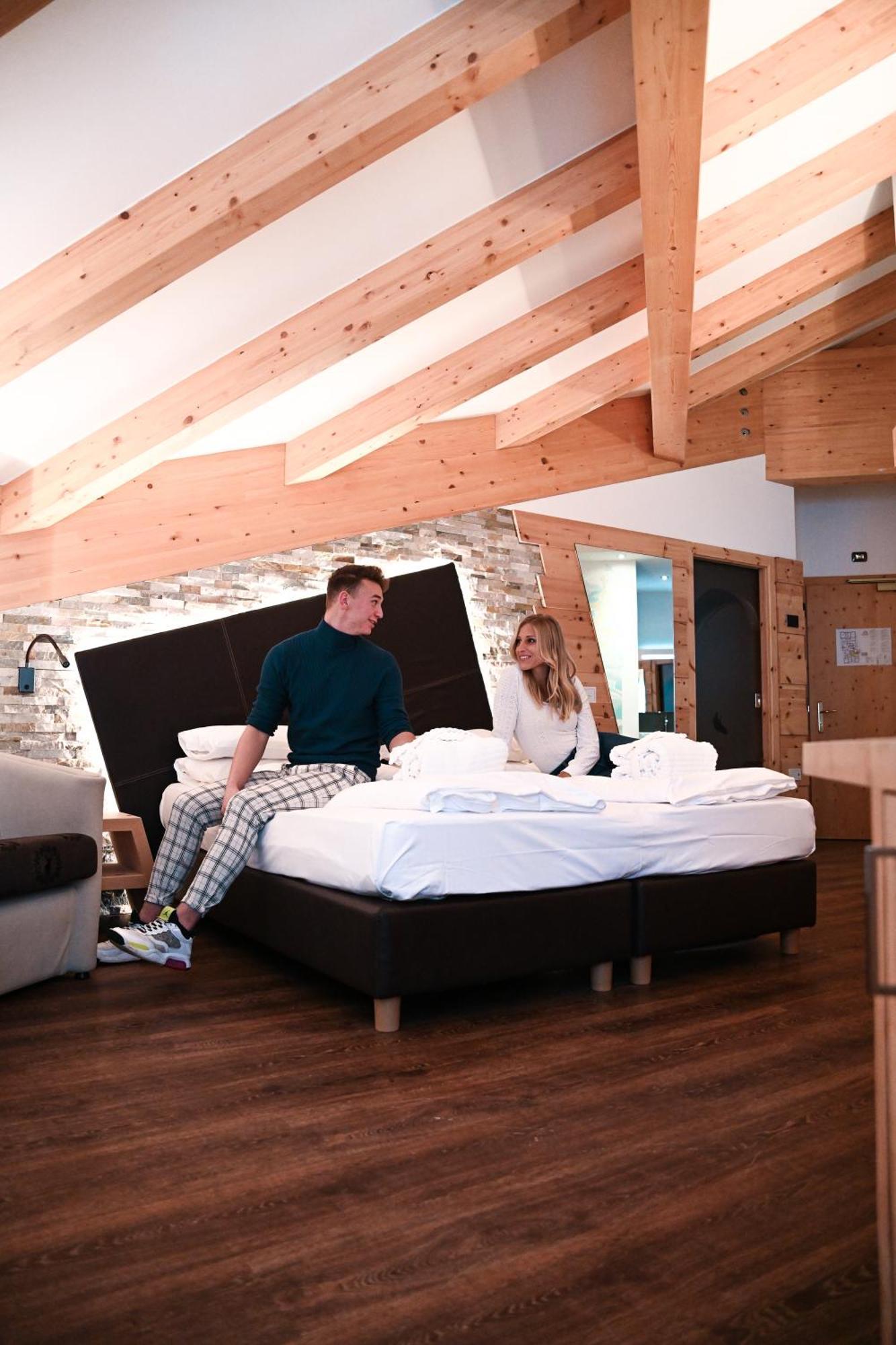 Wellness Hotel Lupo Bianco Canazei Esterno foto
