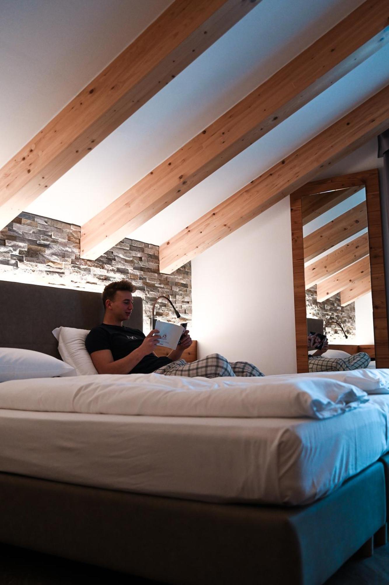 Wellness Hotel Lupo Bianco Canazei Esterno foto