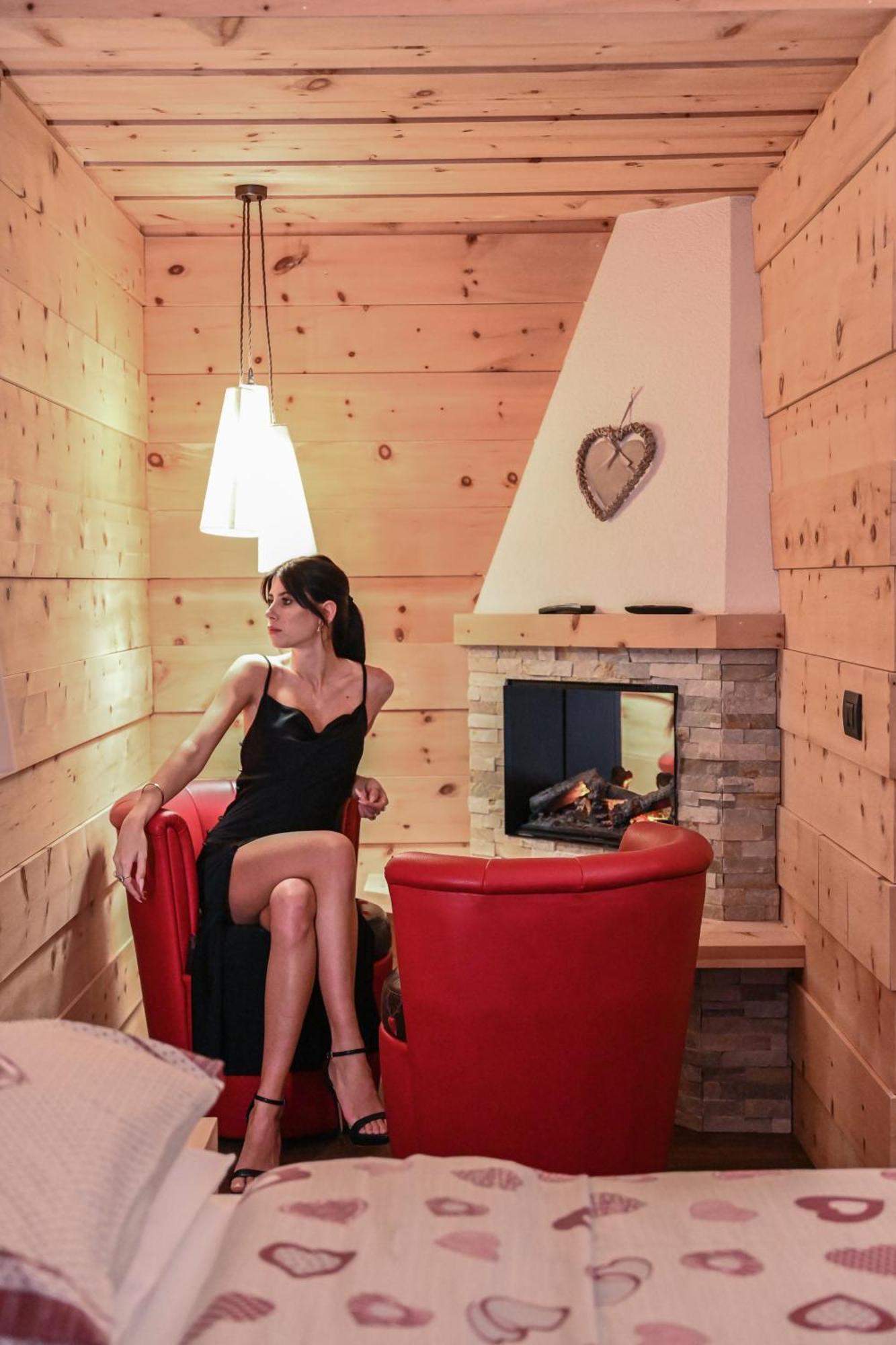Wellness Hotel Lupo Bianco Canazei Esterno foto