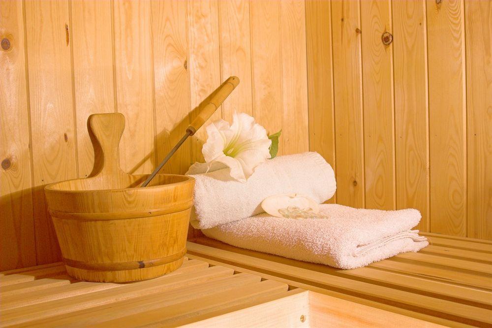 Wellness Hotel Lupo Bianco Canazei Esterno foto